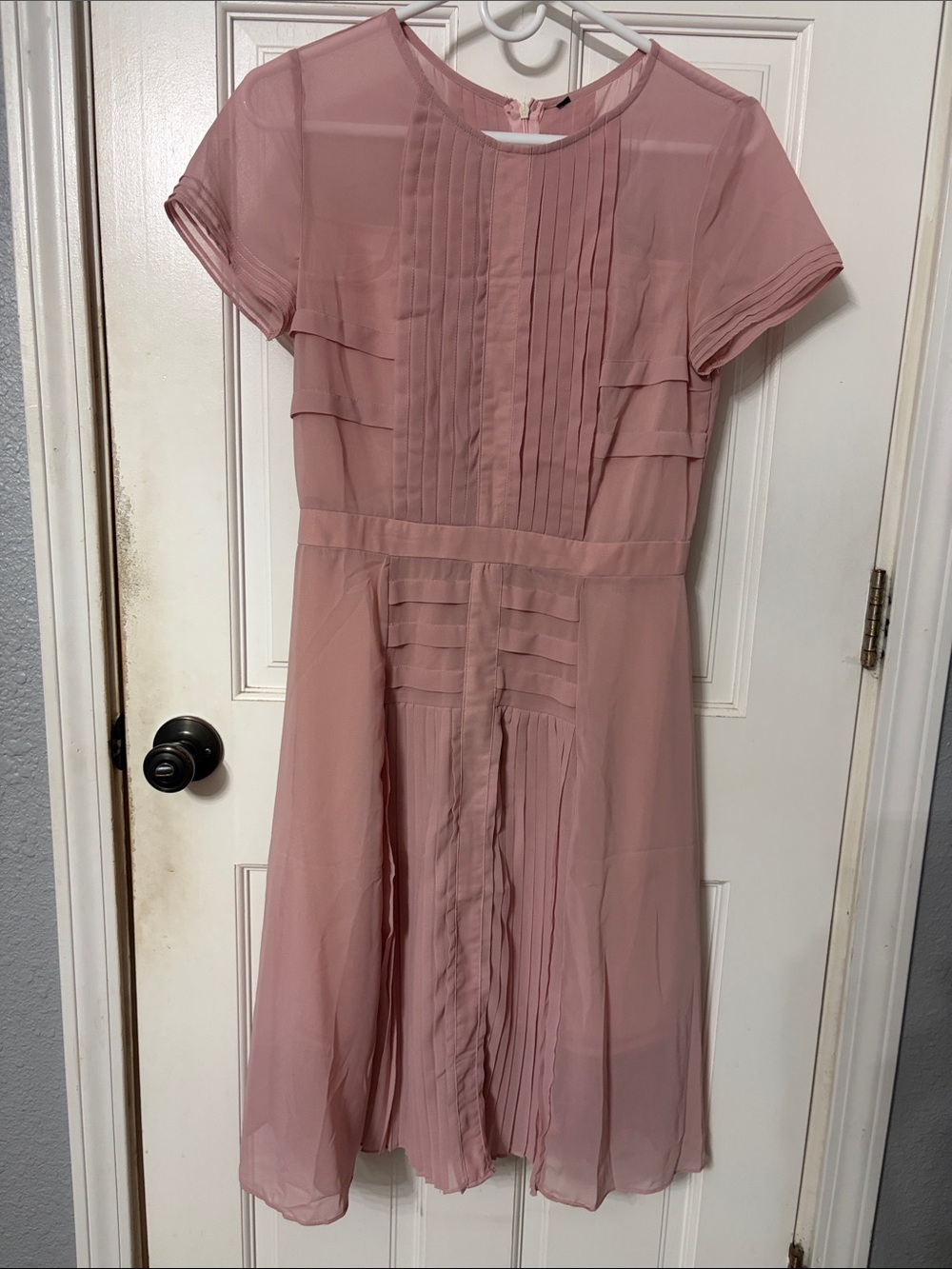 Soft Rose Pleated Midi Dress